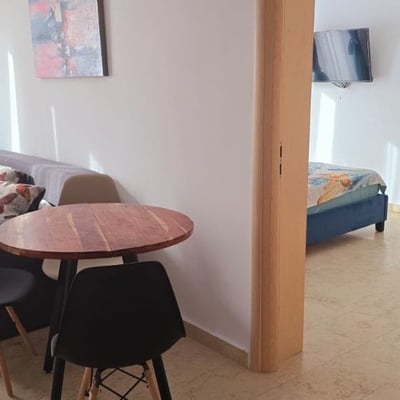 Аренда уютных 2-комнатных апартаментов, 50 м², район Мамая, Констанца, Румыния